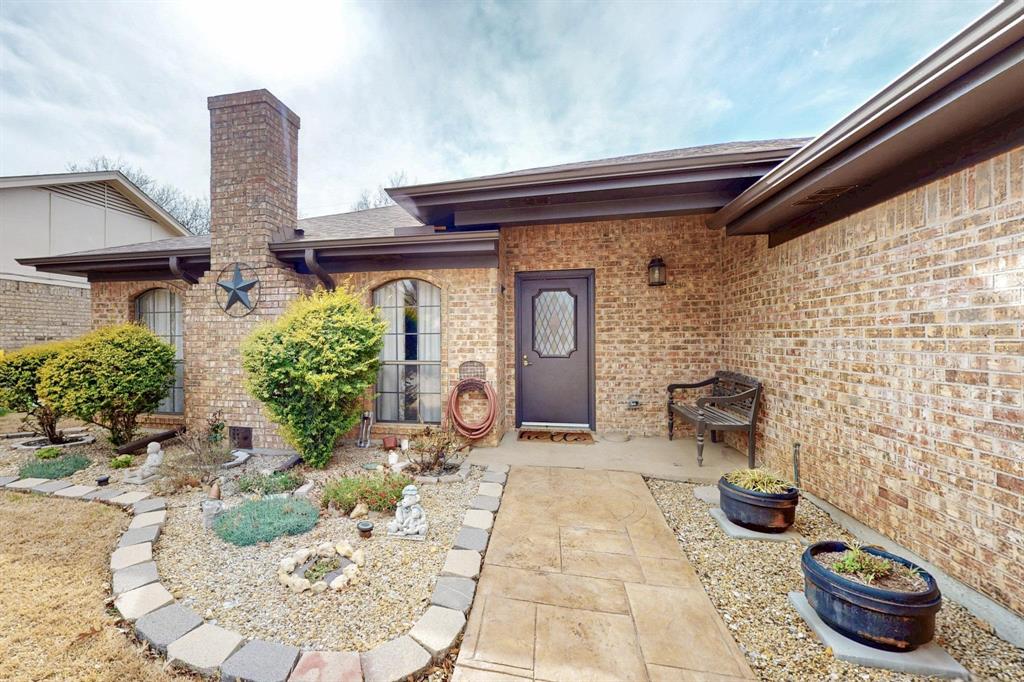 6629 Constitution Drive Property Photo
