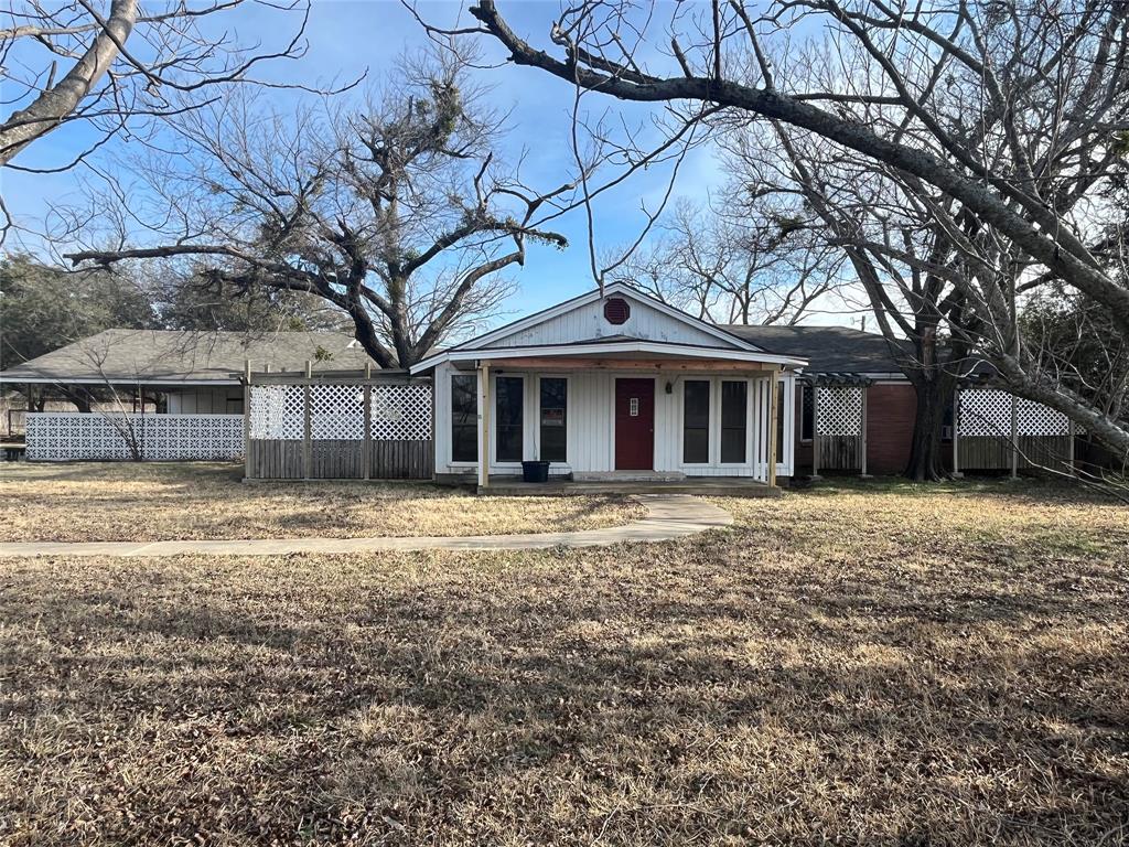5325 S Us Highway 377 Property Photo