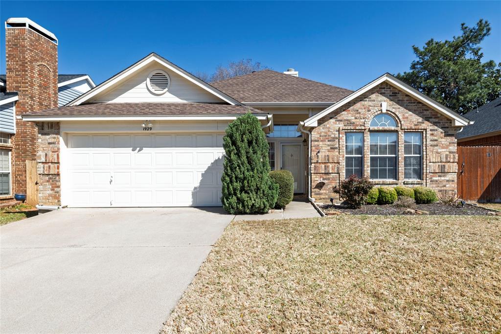 1929 Pine Ridge Drive Property Photo