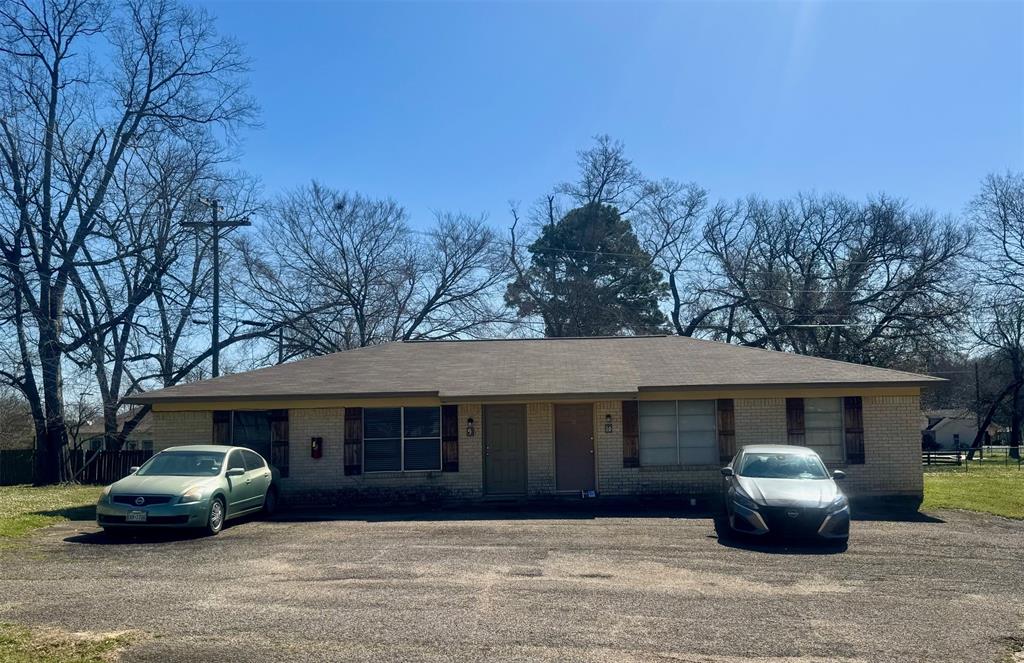 103 Ash Street Property Photo 3