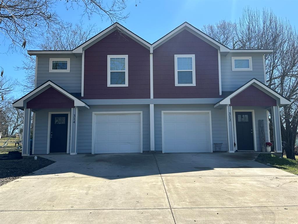 314 E Day Street Property Photo