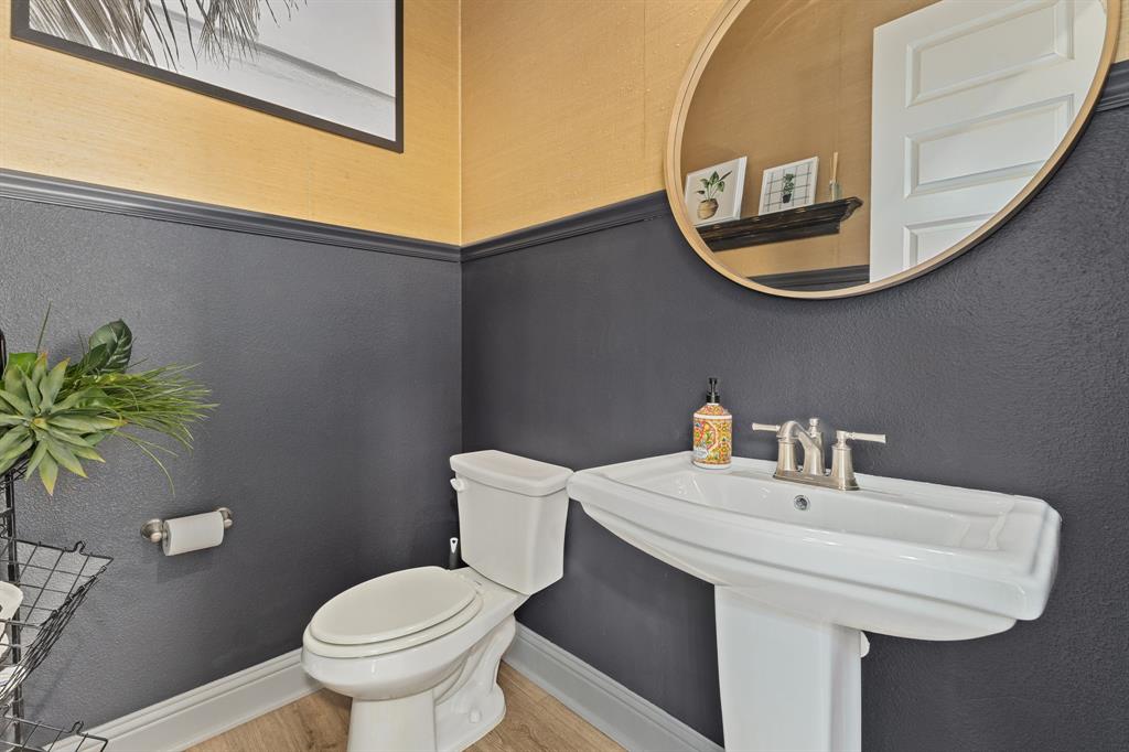 917 Amber Knoll Drive Property Photo 18