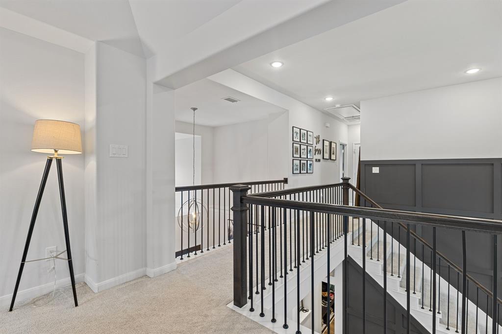 917 Amber Knoll Drive Property Photo 28