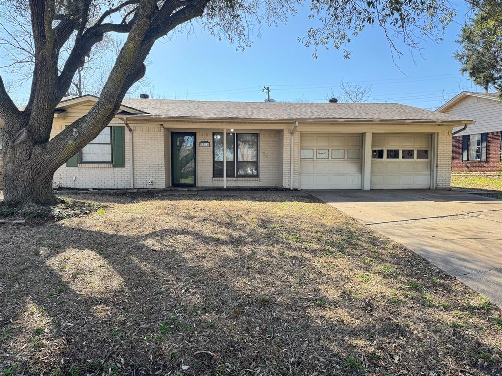 5301 Hilltop Drive Property Photo