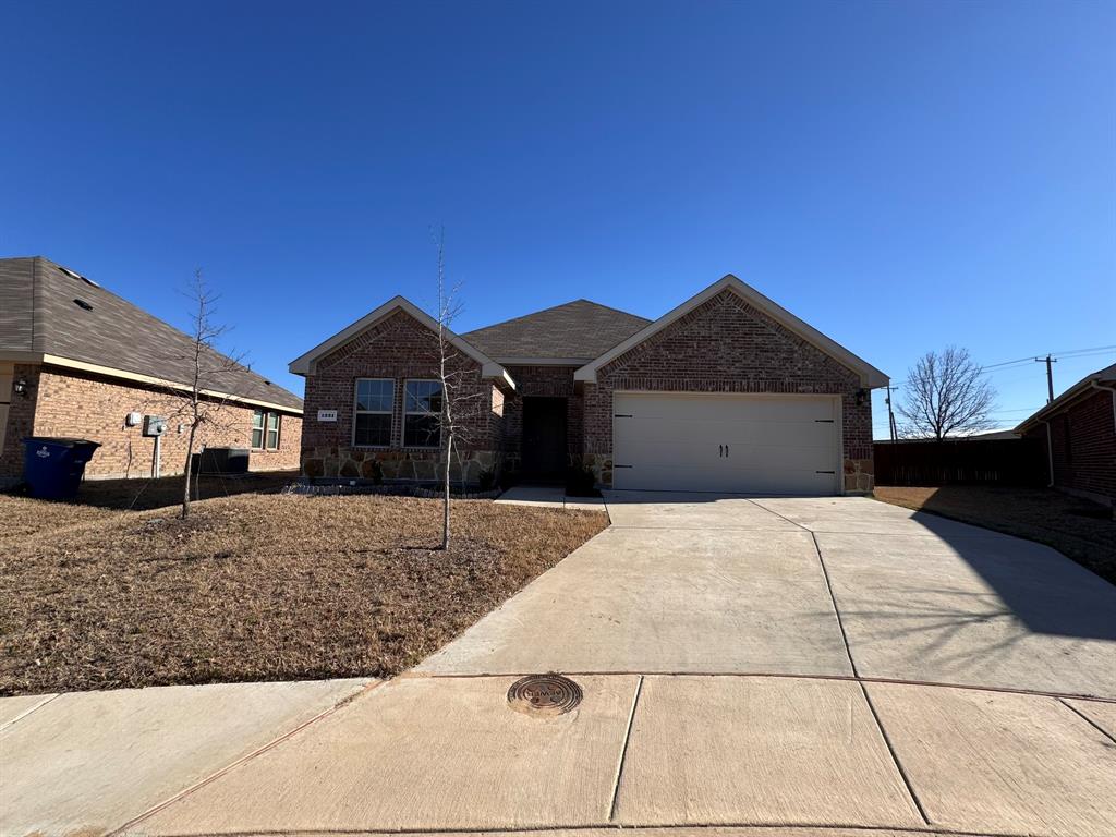 1221 Knoll Drive Property Photo