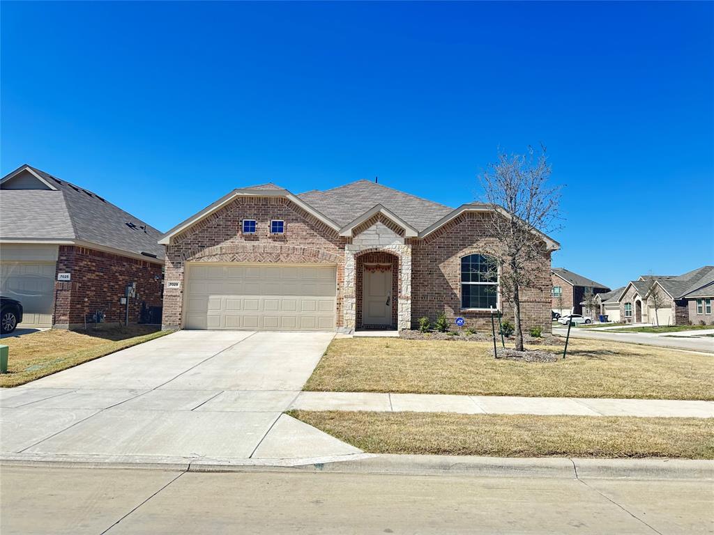 7029 English Elm Trail Property Photo