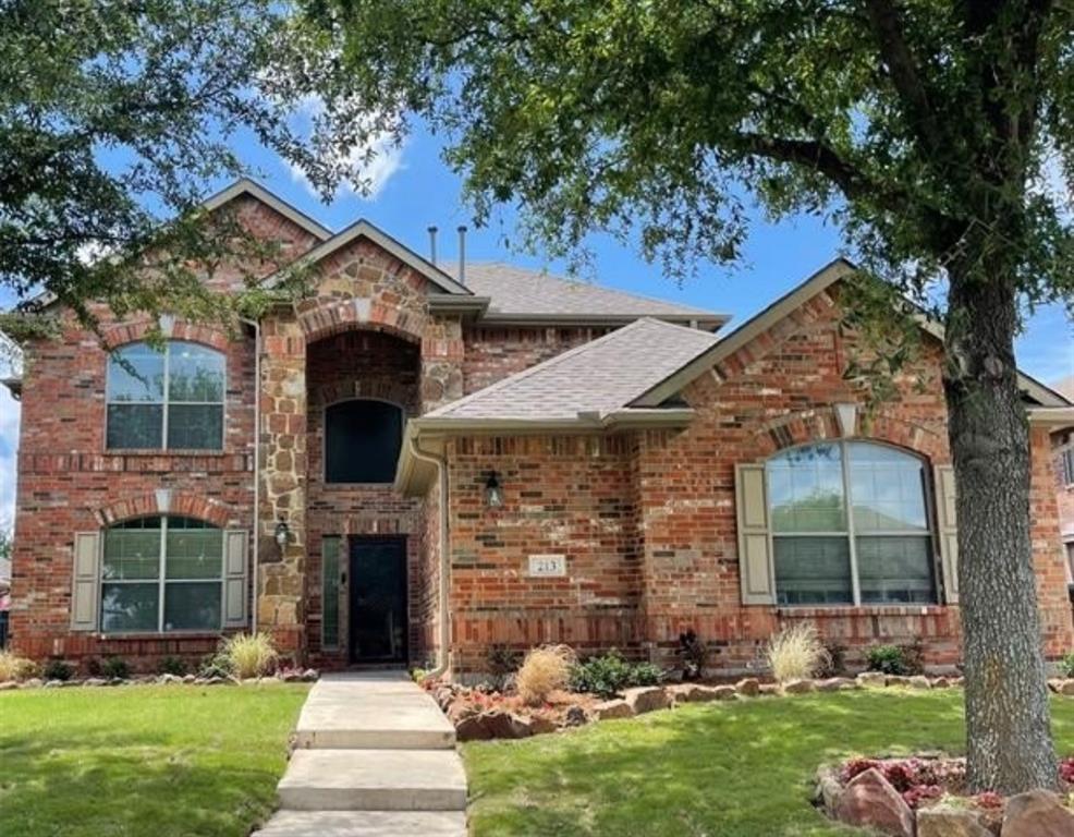 213 Fox Hollow Boulevard Property Photo