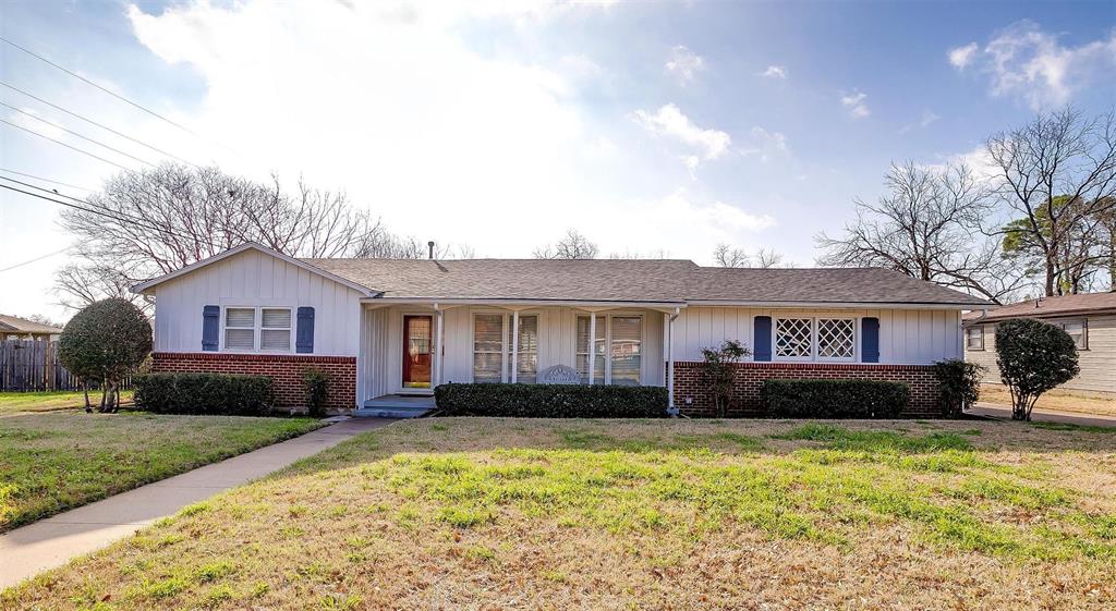1203 Greenbriar Lane Property Photo