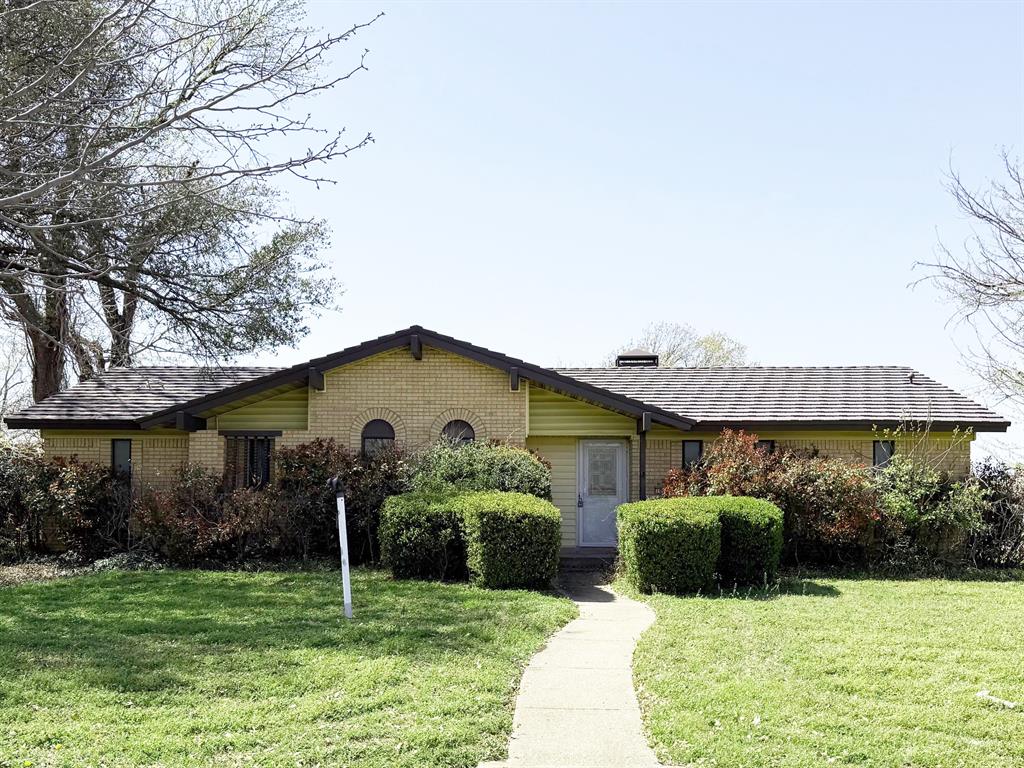 1002 Carleton Drive Property Photo
