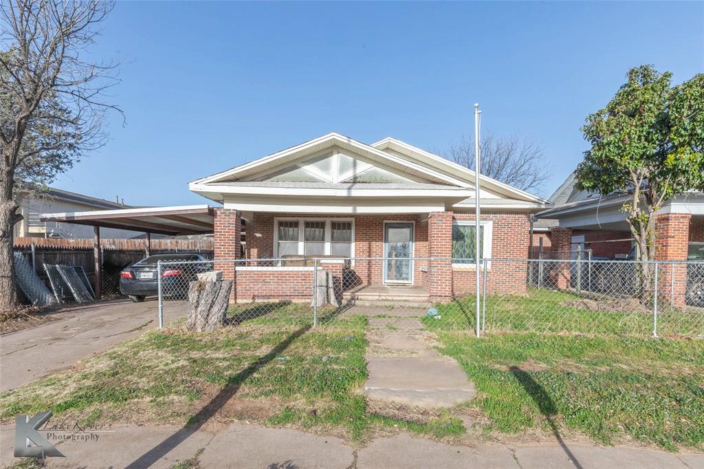 1818 Grape Street Property Photo