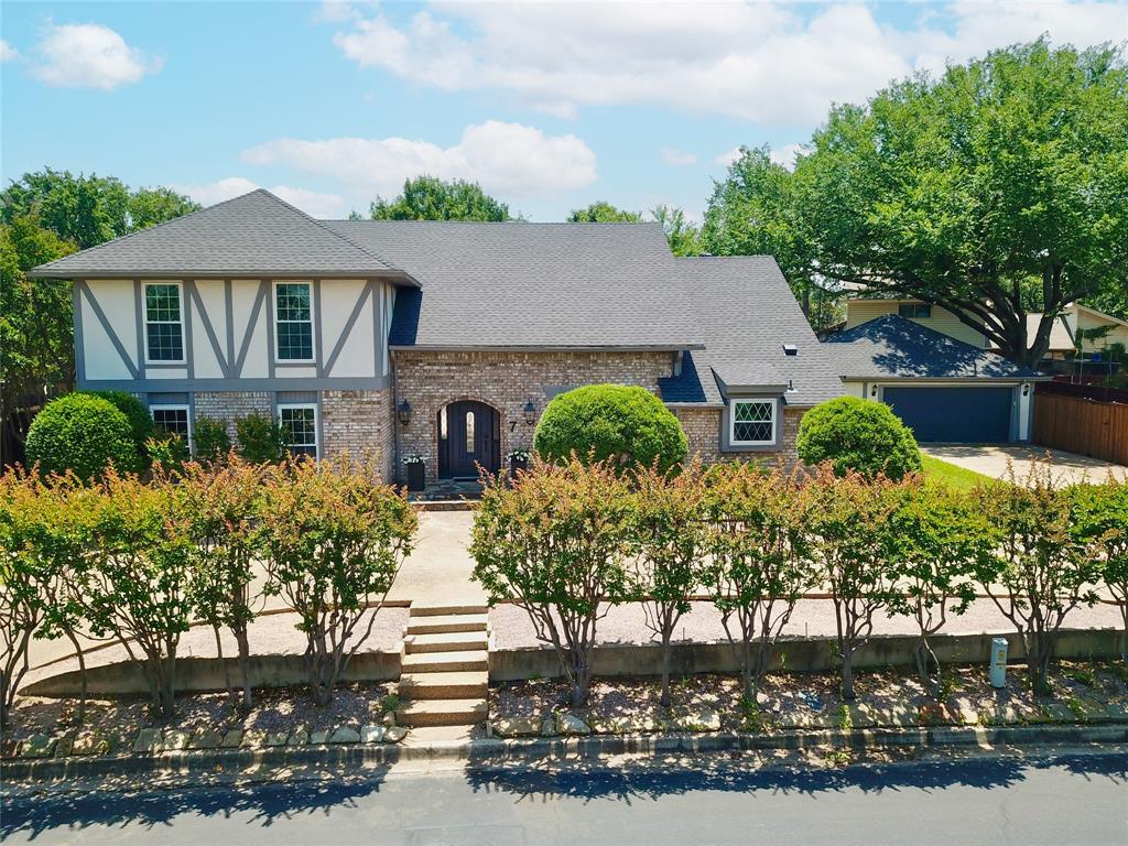 7 Royal Oaks Boulevard Property Photo