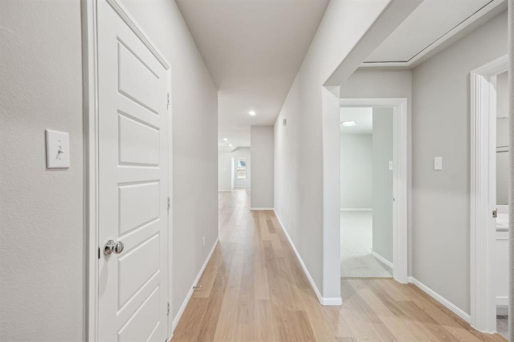 932 Pebble Wend Drive Property Photo