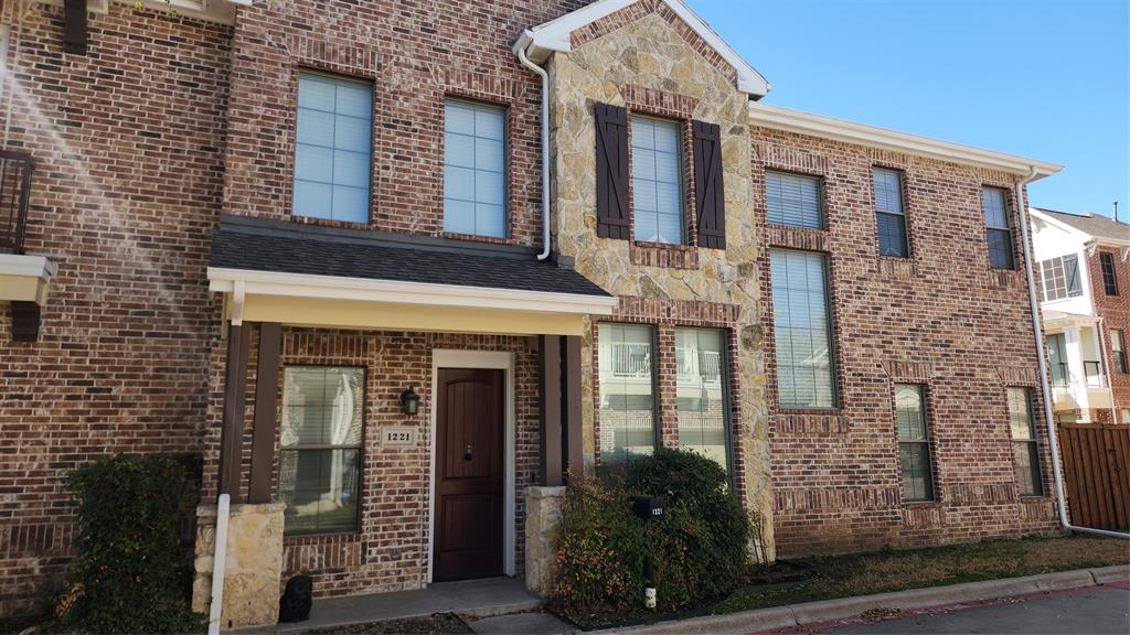 Richardson North Real Estate Listings Main Image