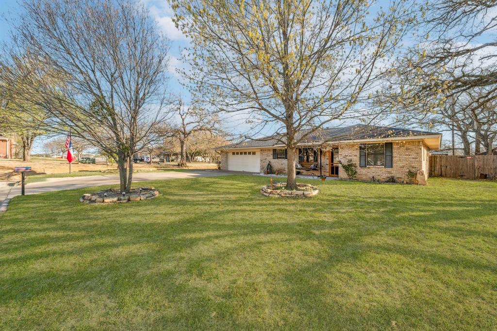 105 Spicewood Drive Property Photo