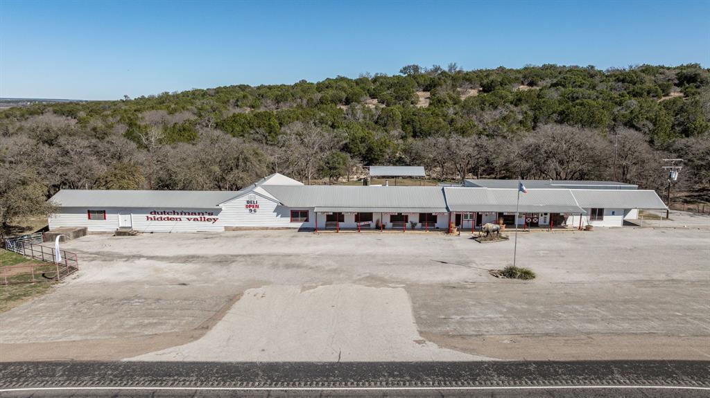 3408 N Us Highway 281 Property Photo