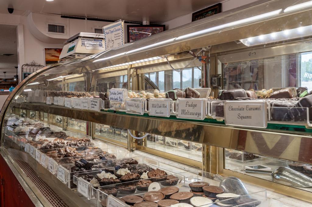 3408 N Us Highway 281 Property Photo 8