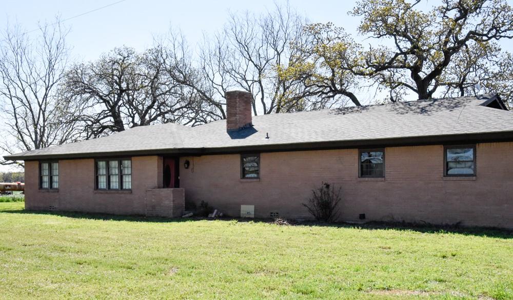 311 County Road 4280 Property Photo