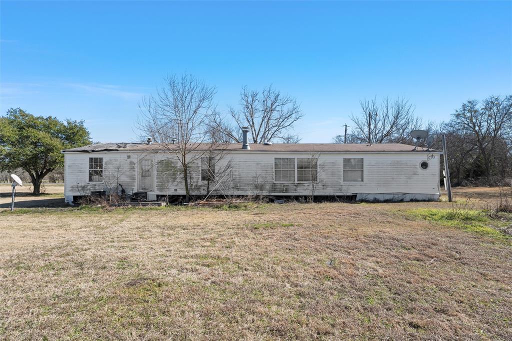 3725 Bluhm Road Property Photo 13