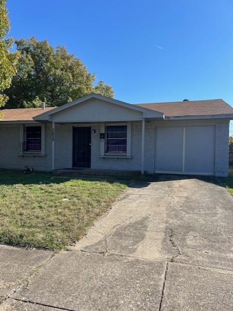 3828 Pacesetter Drive Property Photo