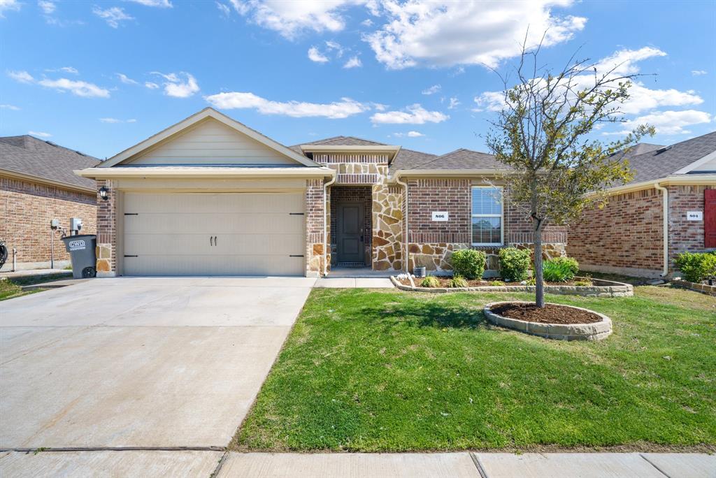 806 Meadow Wood Lane Property Photo