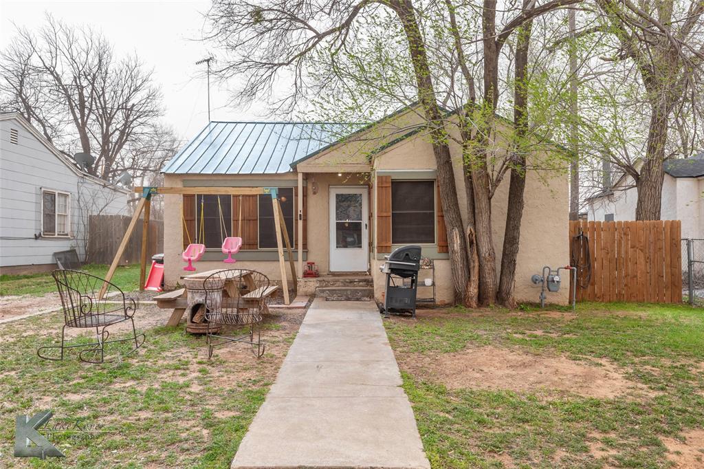1306 James Property Photo