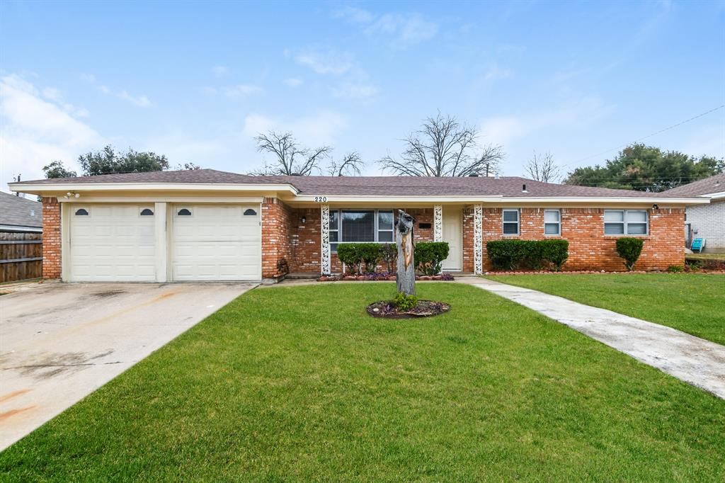 220 Hallbrook Drive Property Photo