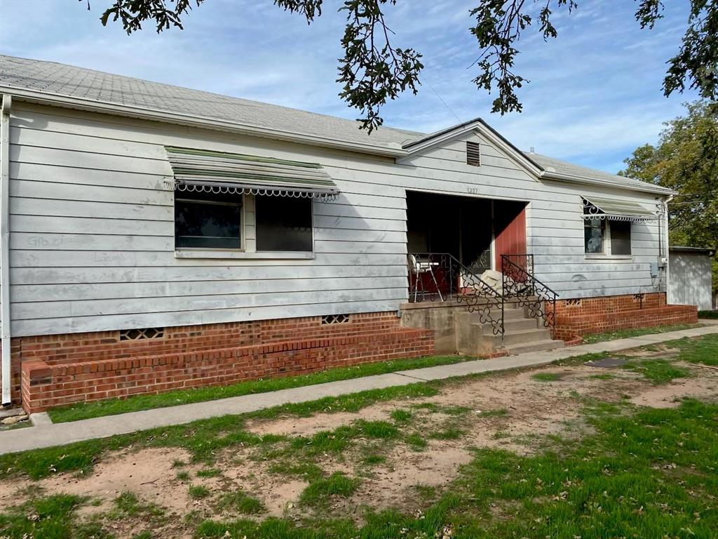 1227 Us Highway 82 Property Photo