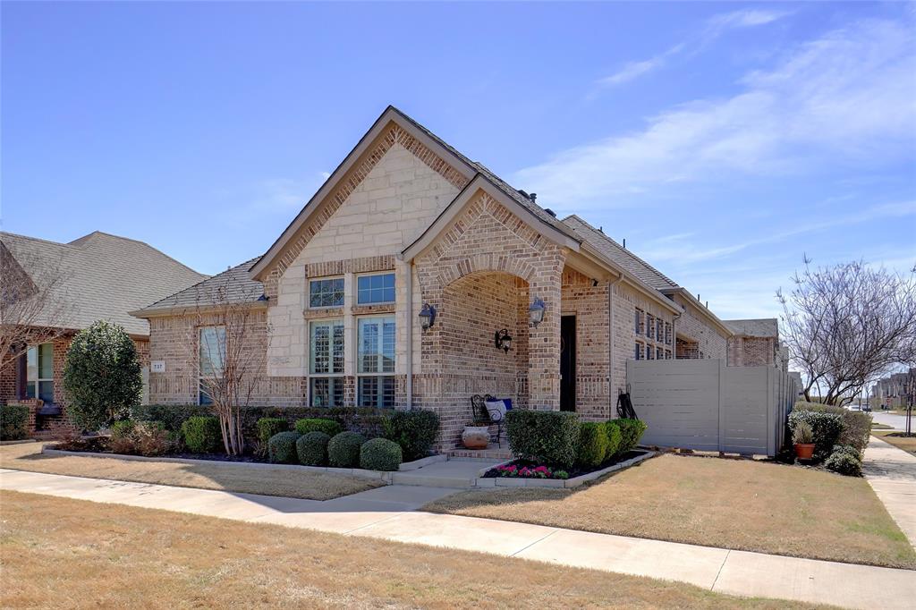 737 8th Street Property Photo