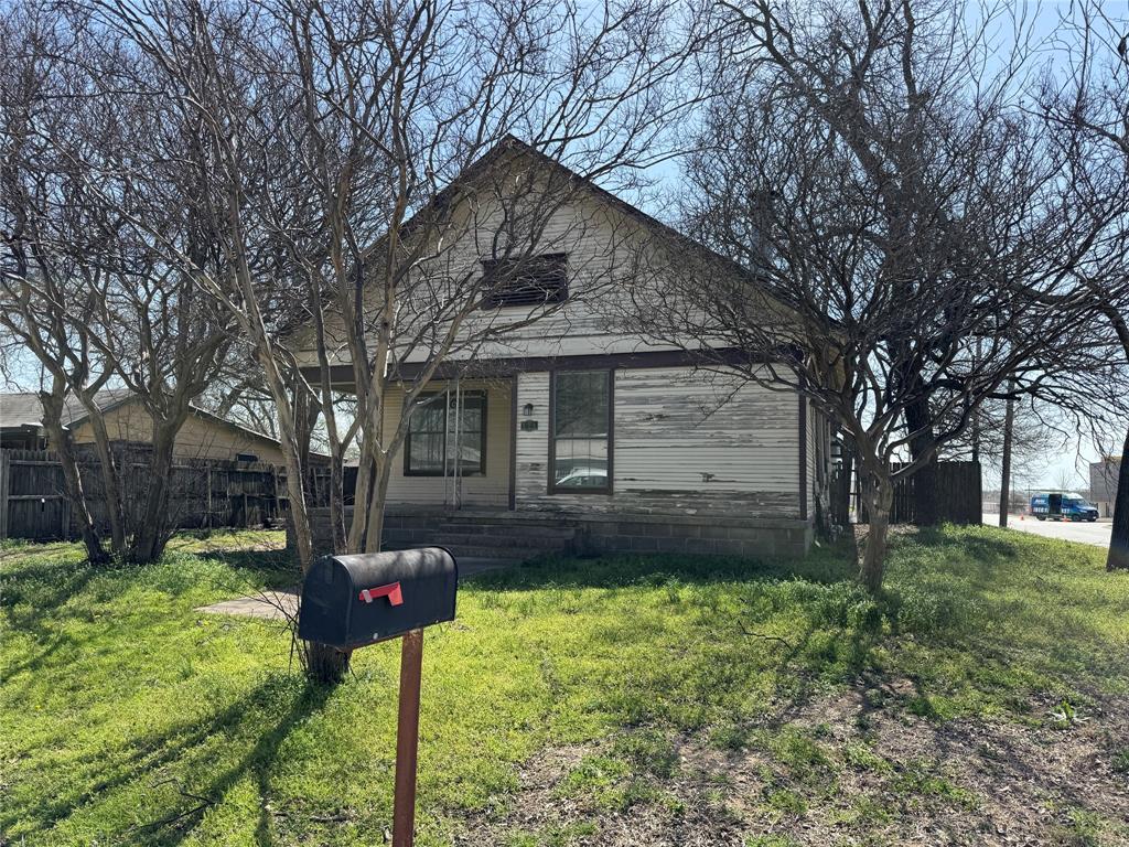 614 W Scott Street Property Photo