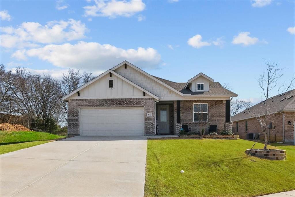 112 Lariat Lane Property Photo