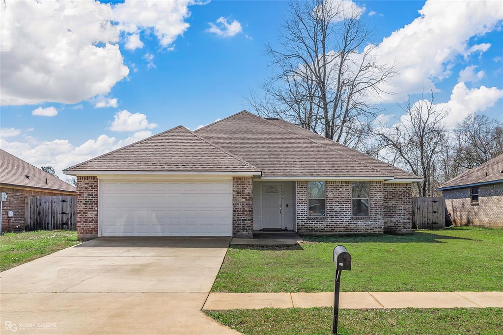 516 Big Red Circle Property Photo