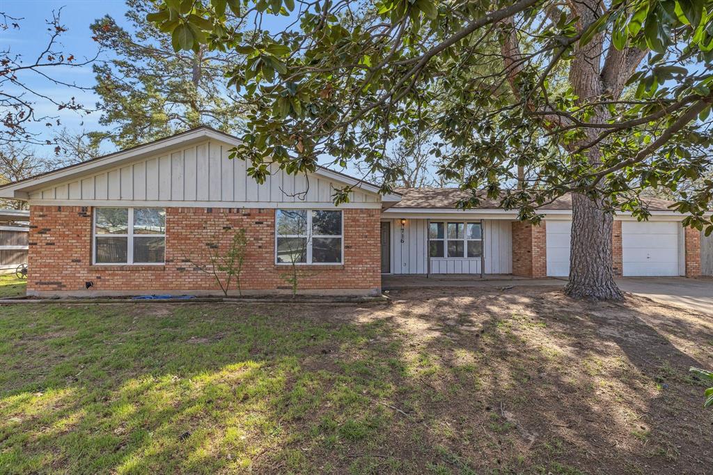 716 Cherry Lane Property Photo