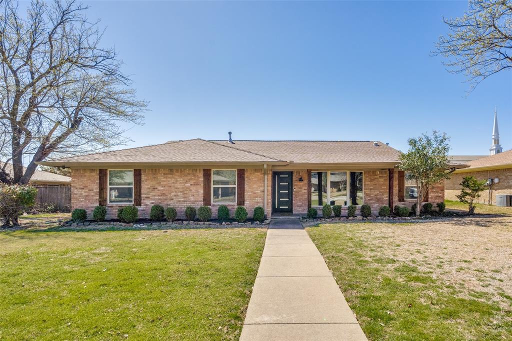 1724 Westlake Drive Property Photo