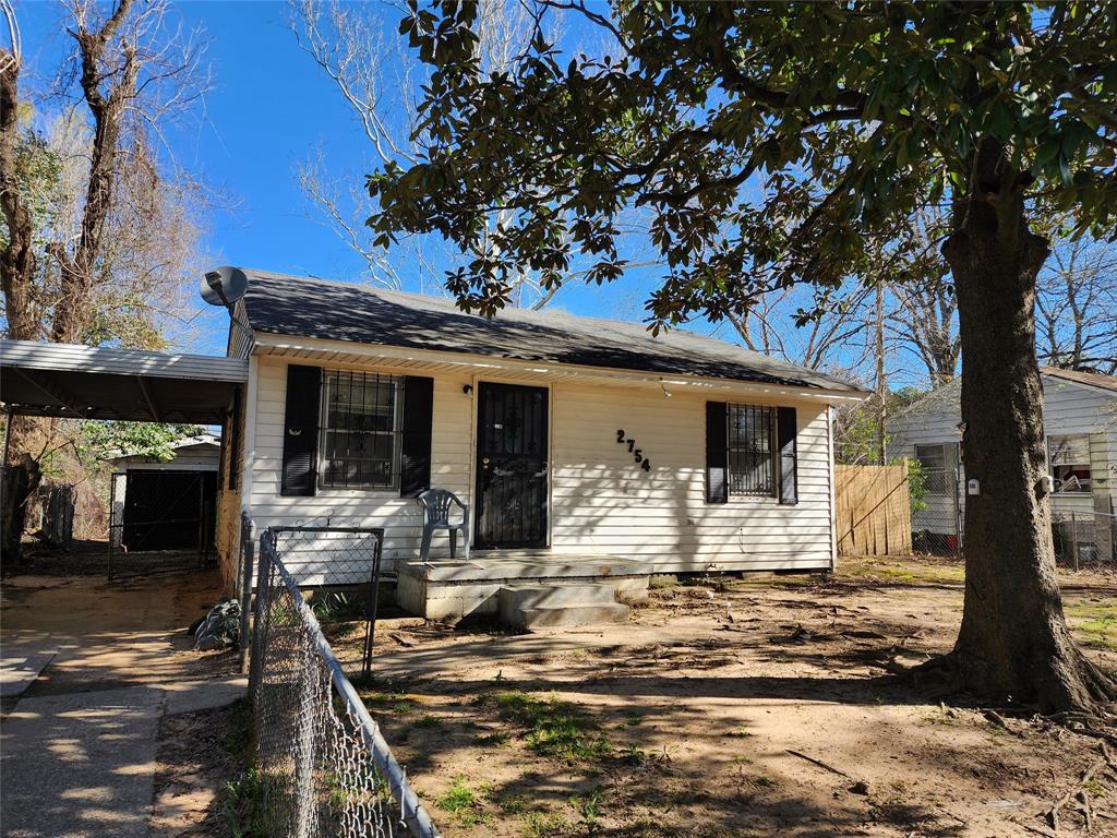 2754 Lakehurst Avenue Property Photo