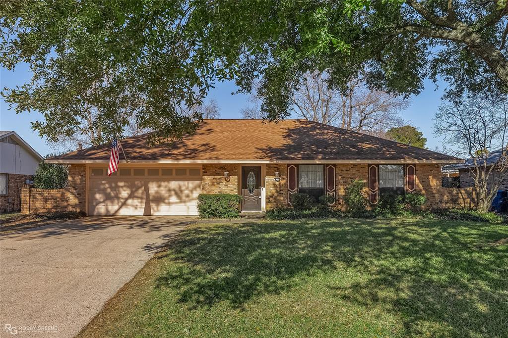 128 Fountainbleu Drive Property Photo