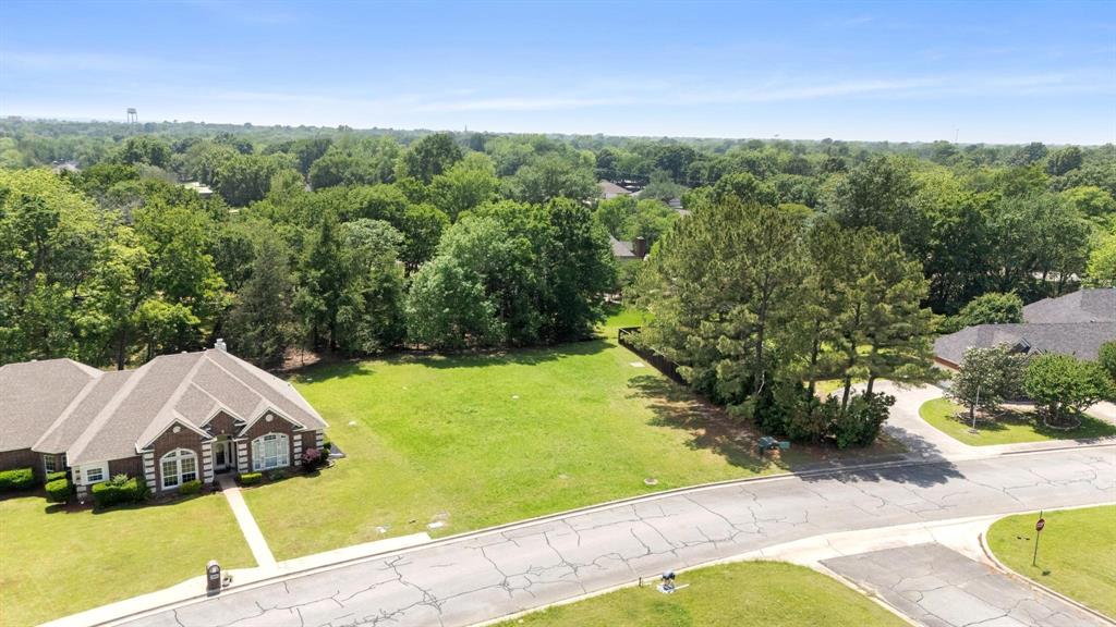 1000 Legend Avenue Property Photo 1