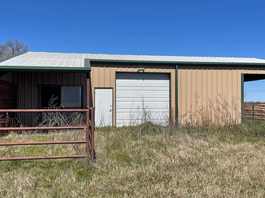 2112 E Blackjack Road Property Photo