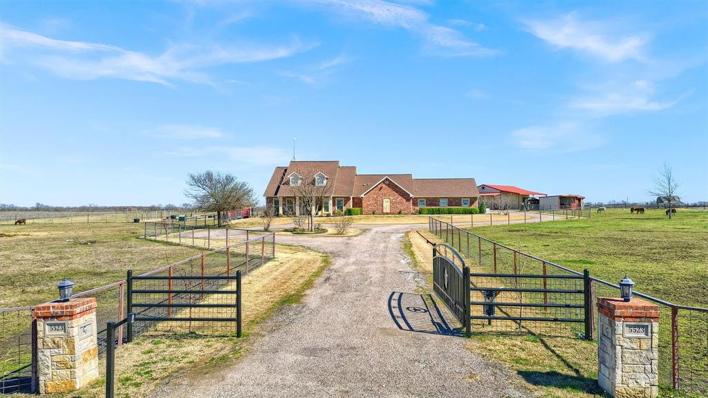 5523 Fm 1752 Property Photo