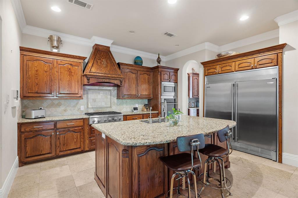 917 Belclaire Circle Property Photo