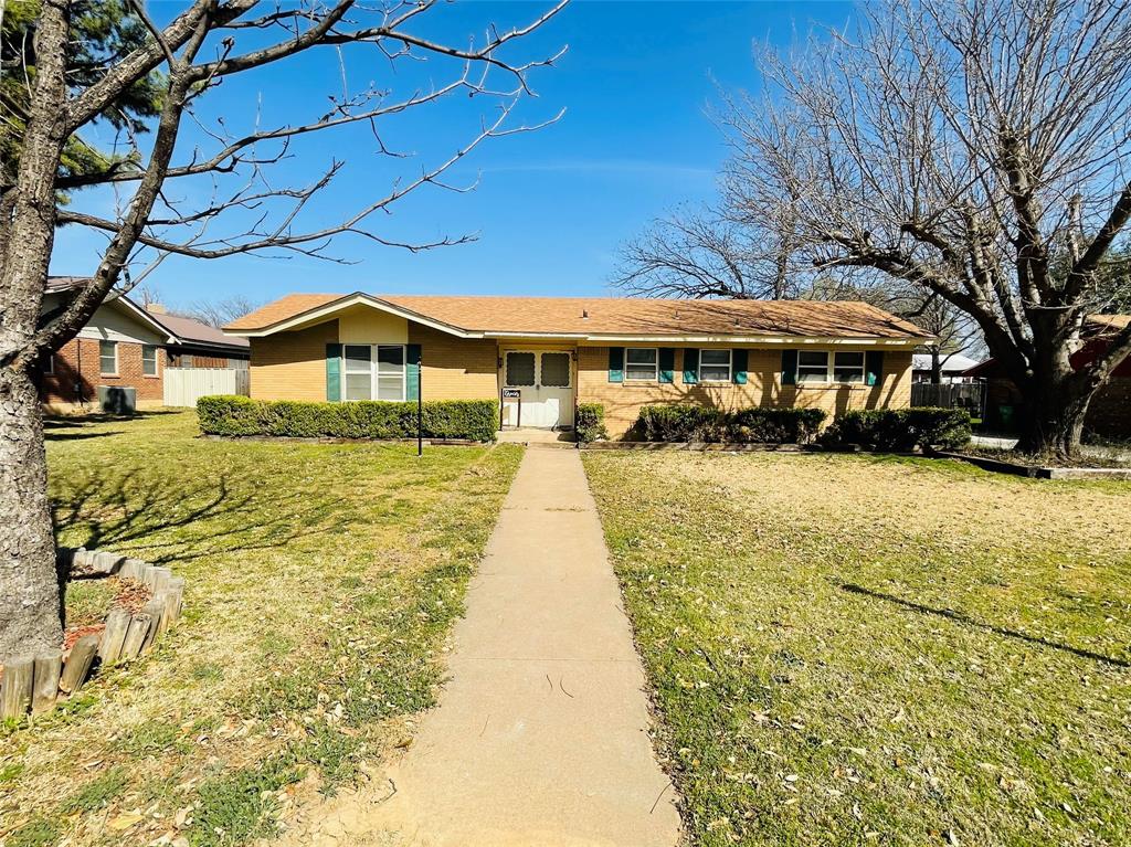714 S Ammerman Avenue Property Photo