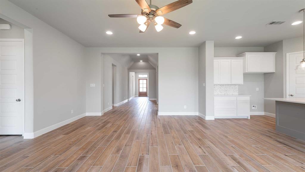 2413 Seth Drive Property Photo 10