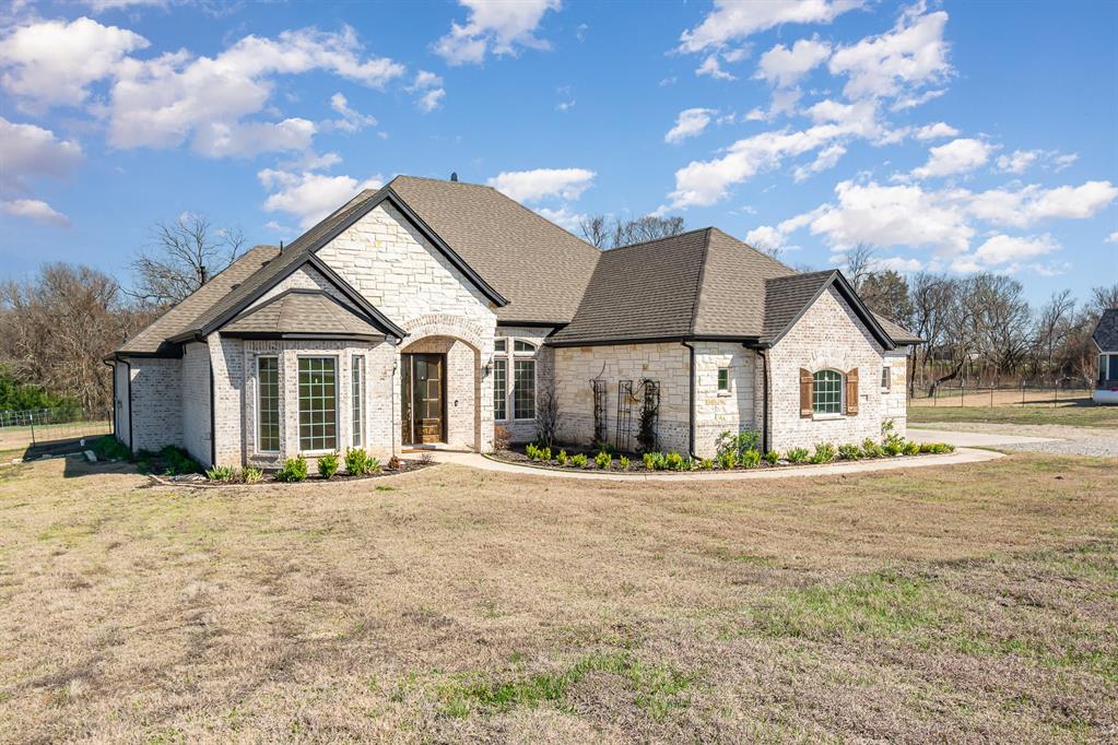 2564 Eastline Road Property Photo