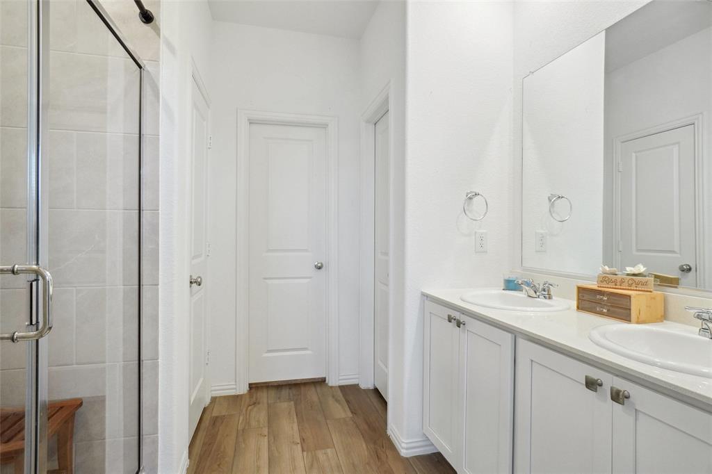 3405 Kingsview Drive Property Photo 12