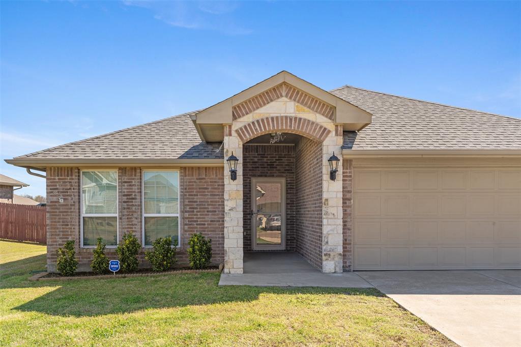 104 Springleaf Lane Property Photo