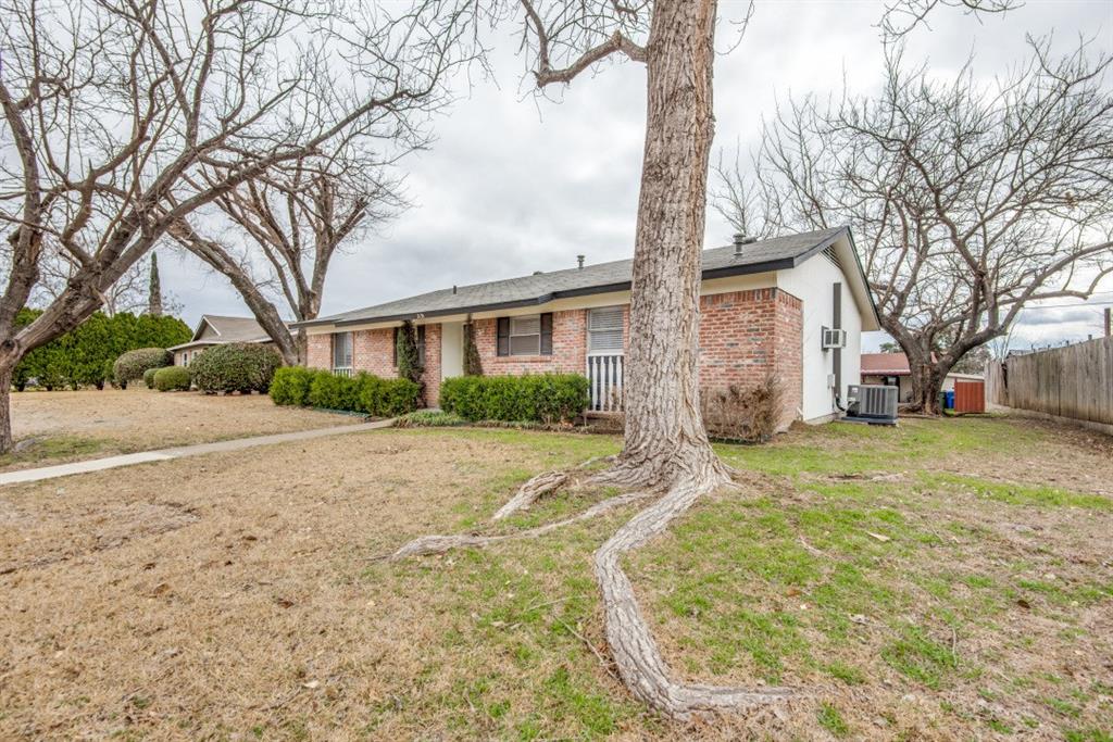 2130 E Crosby Road Property Photo