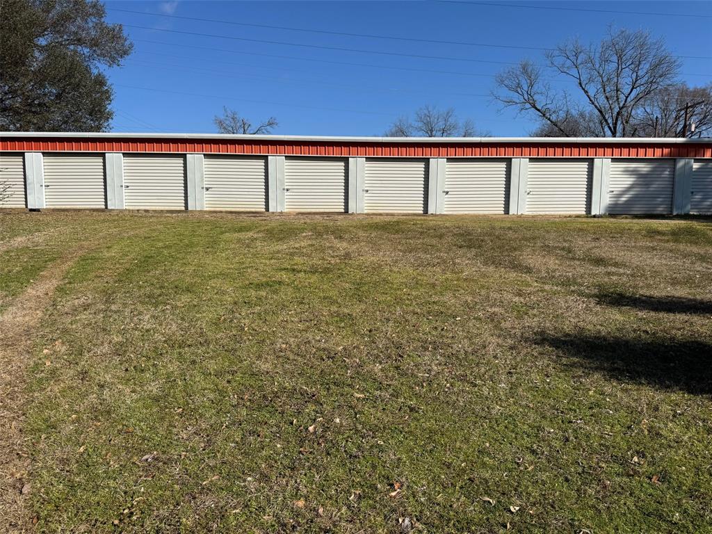 601 W Frank Street Property Photo 2