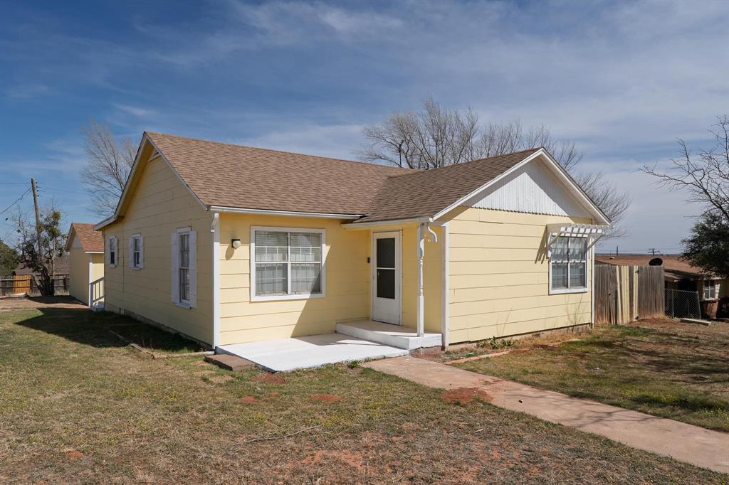 412 N Walton Street Property Photo
