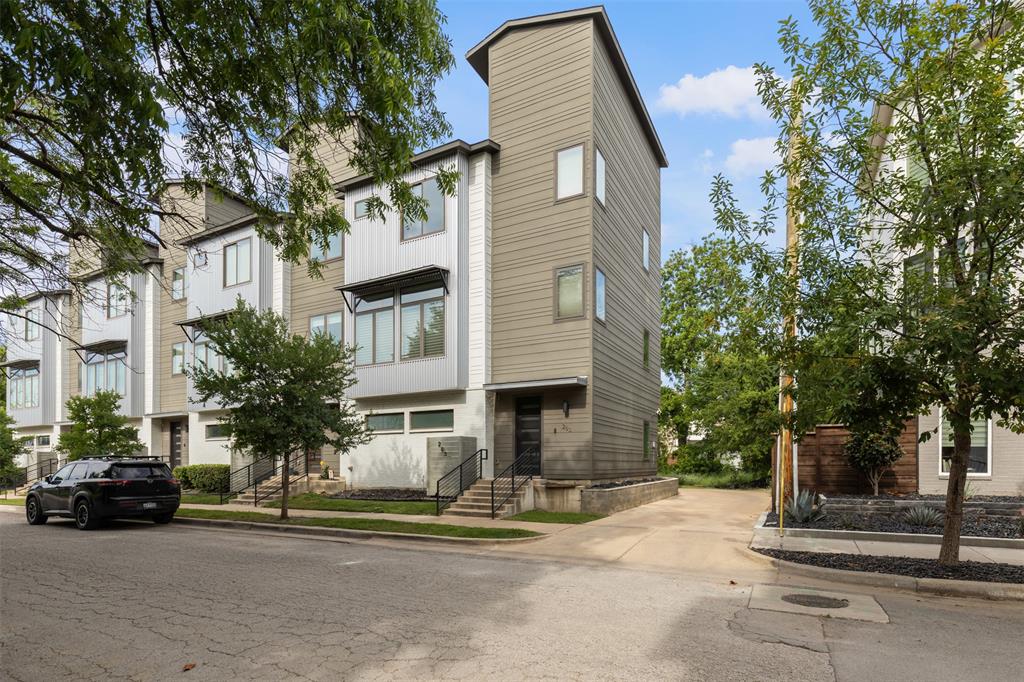 263 Currie Street Property Photo