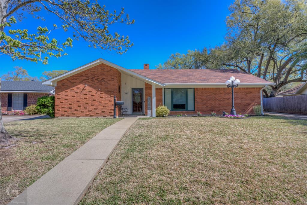 542 Meadowbrook Lane Property Photo