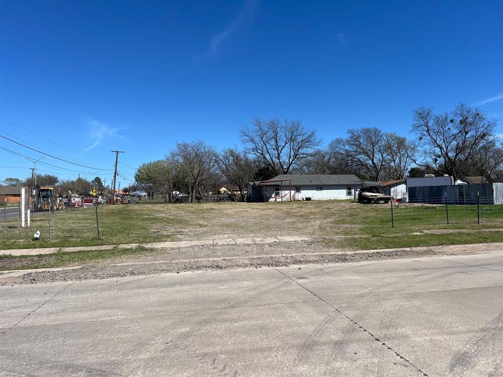 9402 Scyene Road Property Photo